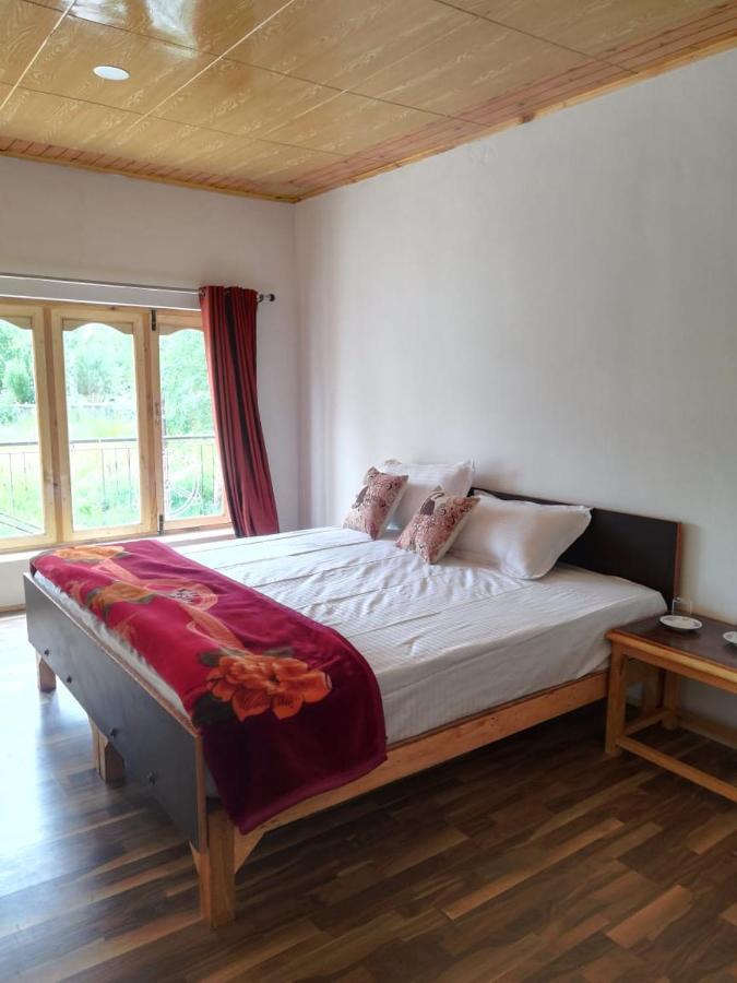 Sernang Homestay Hundar Ngoại thất bức ảnh