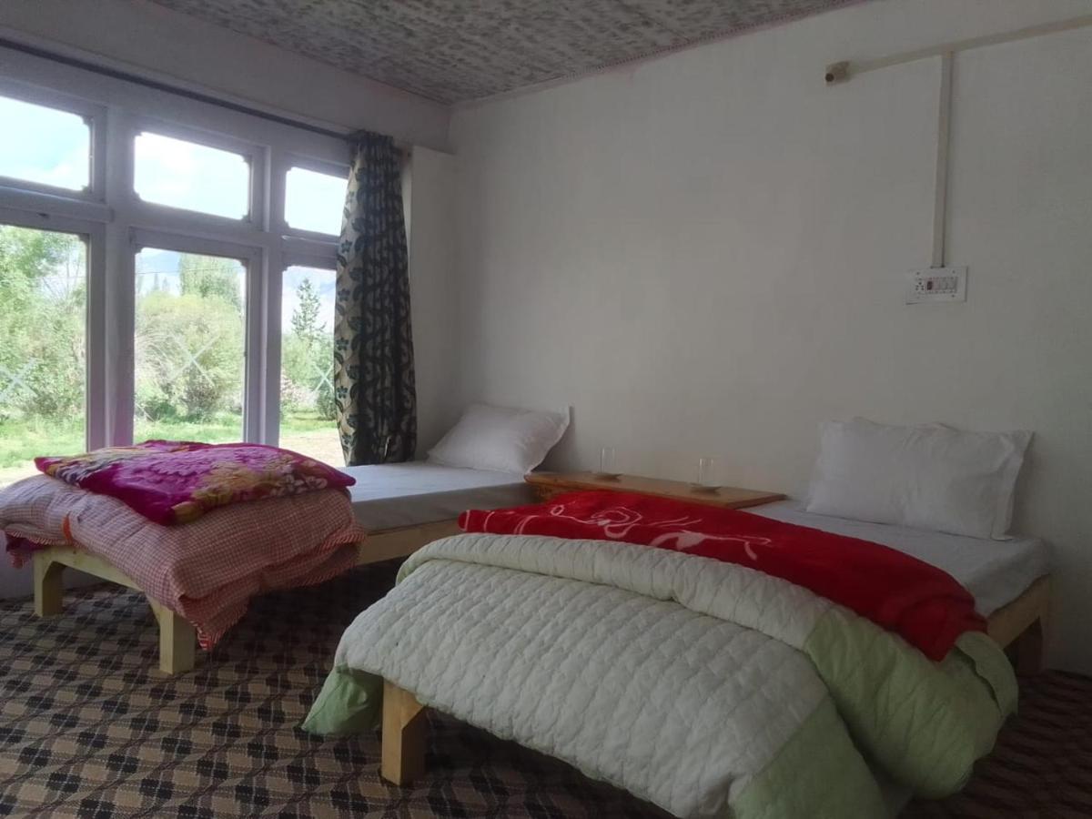Sernang Homestay Hundar Ngoại thất bức ảnh